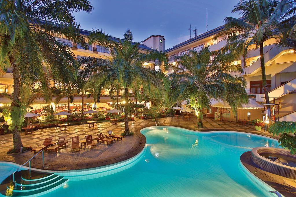 The Jayakarta Suites Бандунг Екстер'єр фото
