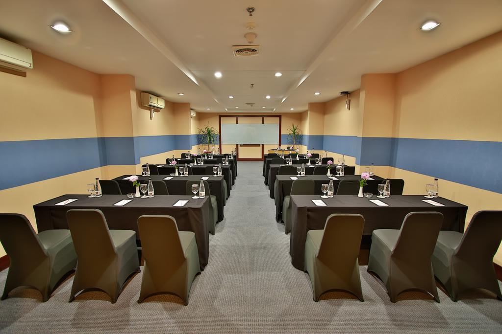The Jayakarta Suites Бандунг Екстер'єр фото