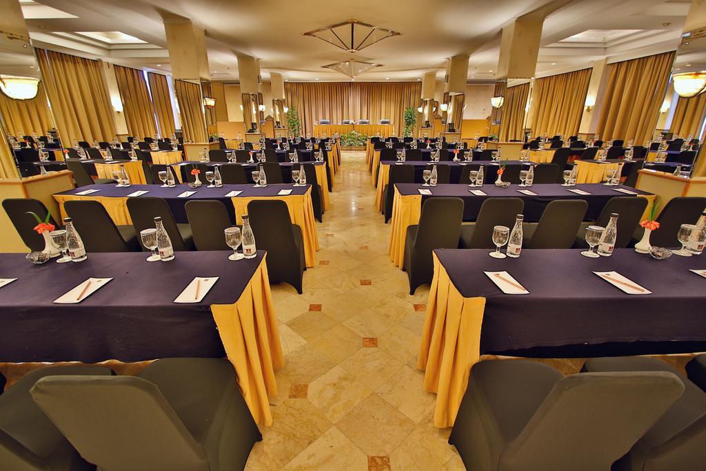 The Jayakarta Suites Бандунг Екстер'єр фото